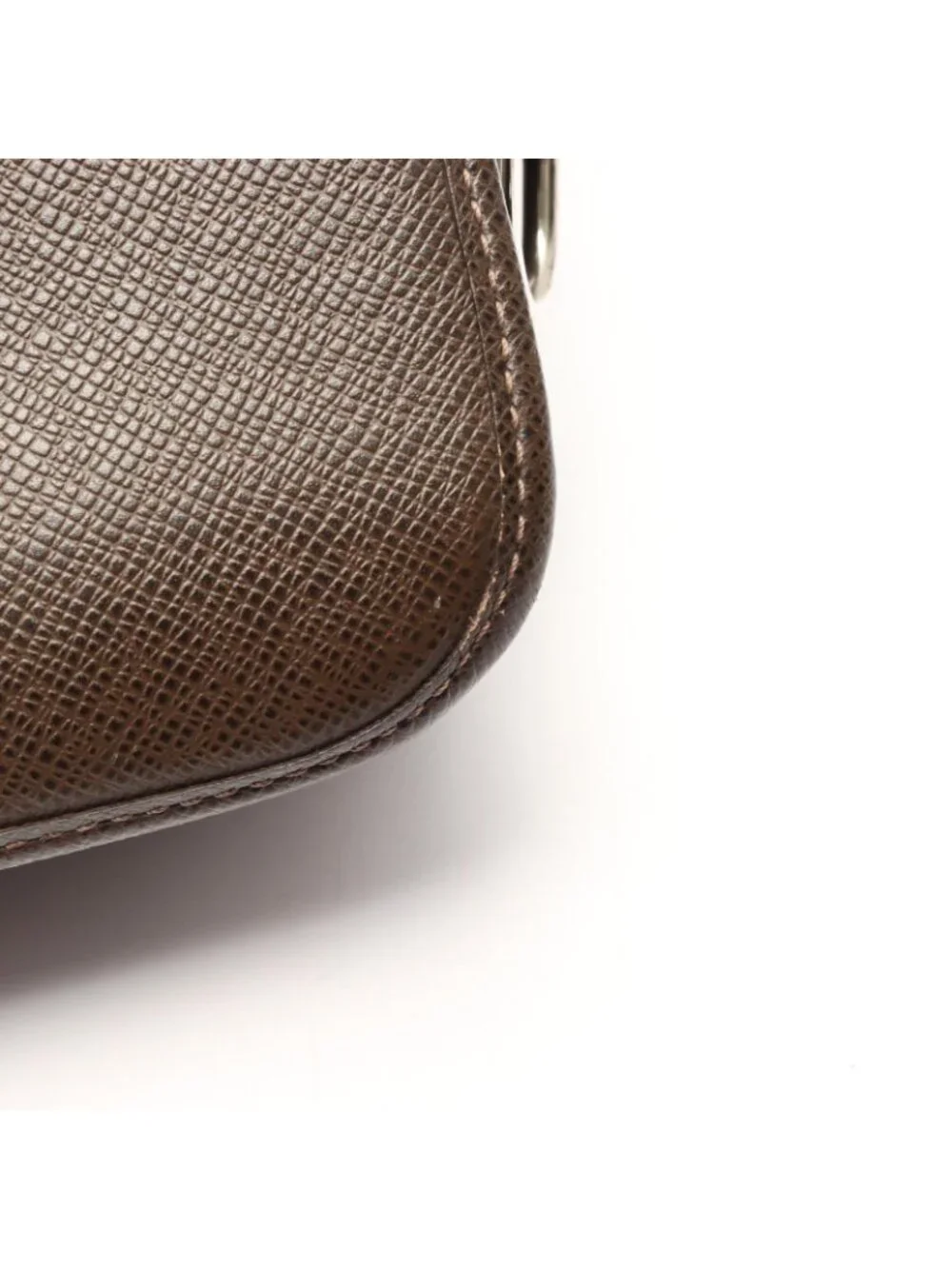 Louis Vuitton Shoulder Bag Taiga Grizzly Leather